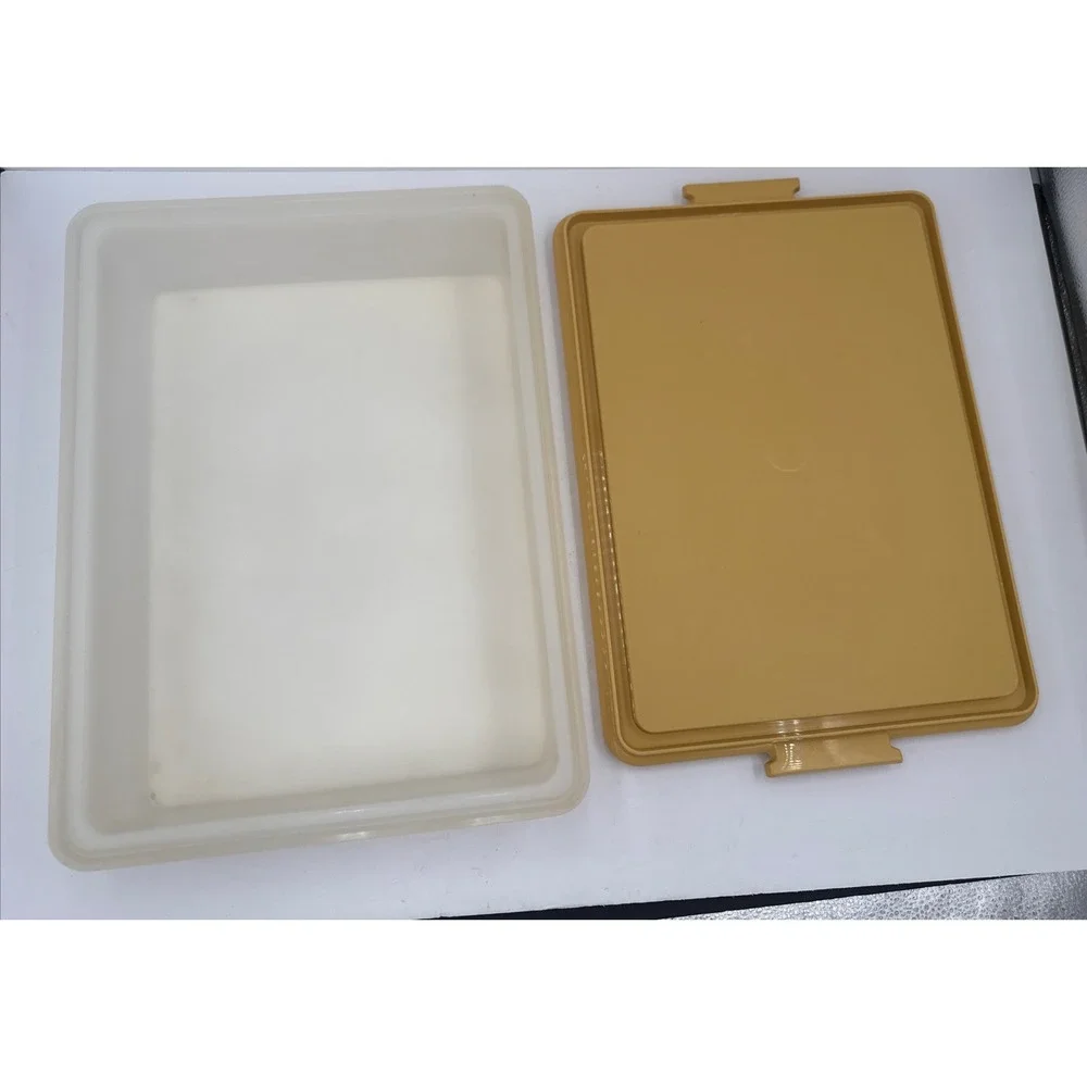 Tupperware vintage rectangular